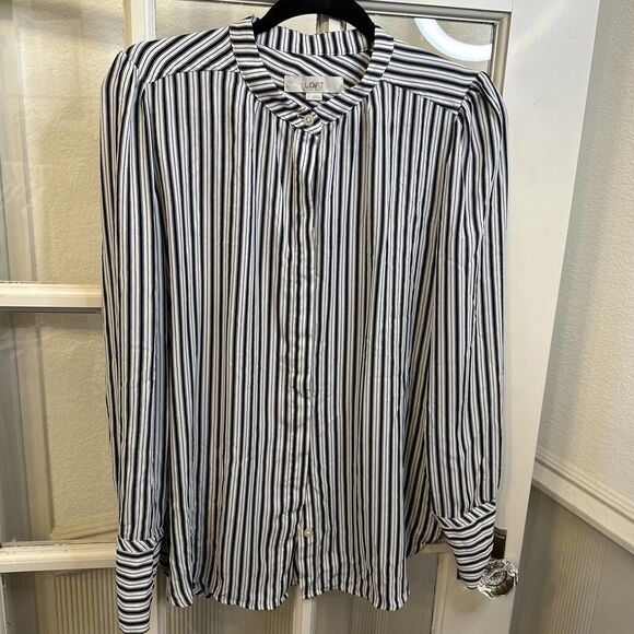 LOFT Women's  M Striped Button Down Shirt Blouse Pinstripes Black White - Picture 1 of 14